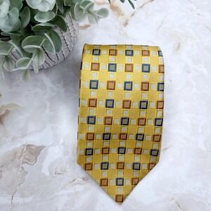 Jos. A. Bank Yellow Geometric Pattern Silk Tie 59" X‎ 3 3/4"